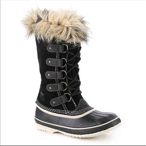 SOREL Joan of Artic boots